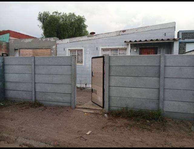 3 BEDROOM HOUSE FOR SALE IN ATLANTIS